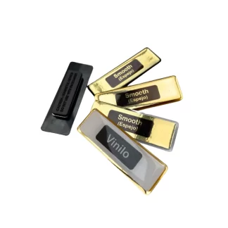 Gafete resinado clásico base acrílico